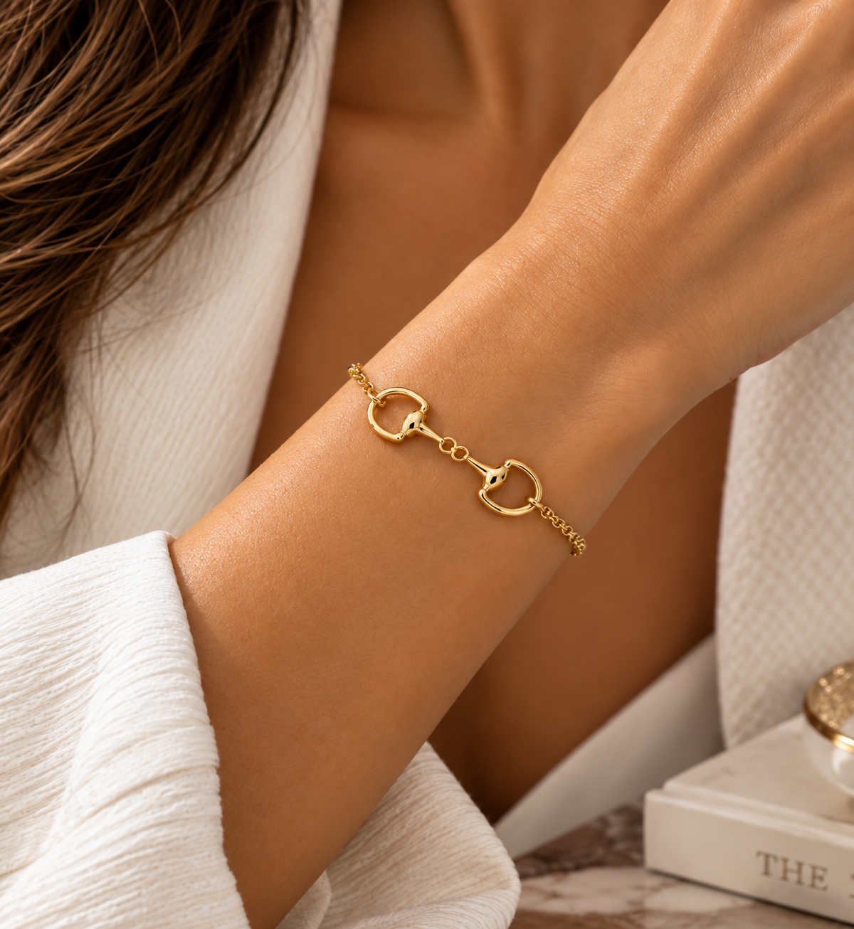 Bracciale Sahira Polo Link dorato con dettaglio morso da cavallo – foto 3