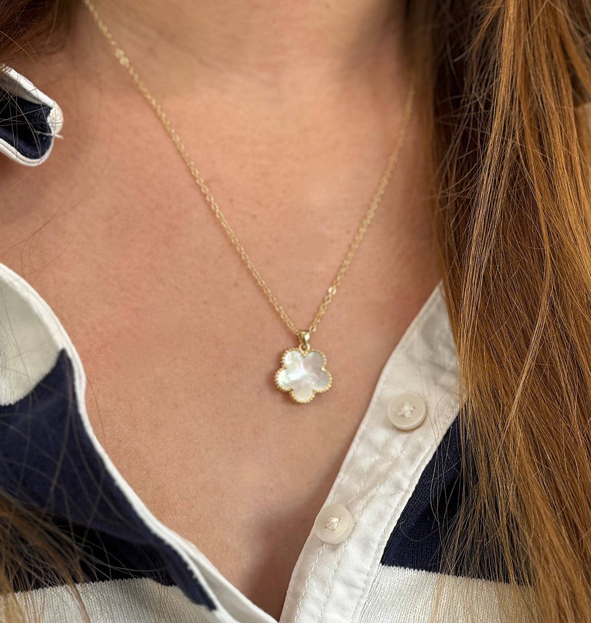 Collana Sahira Adeline dorata con pendente Clover variante Onice – foto 4